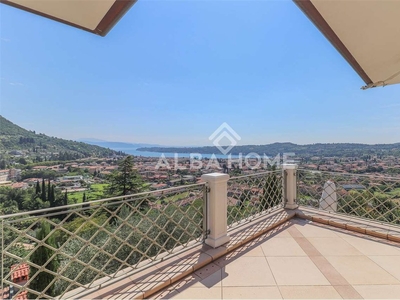 Imponente Villa Singola Con Vista Lago E Piscina