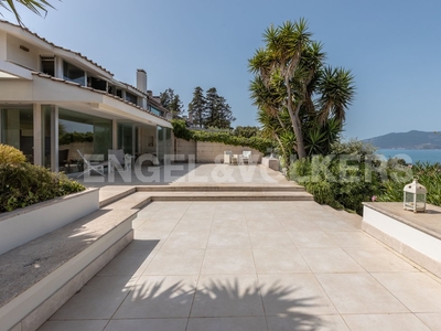 Luxury Design Villa Overlooking The Sea Of The Silver Coast