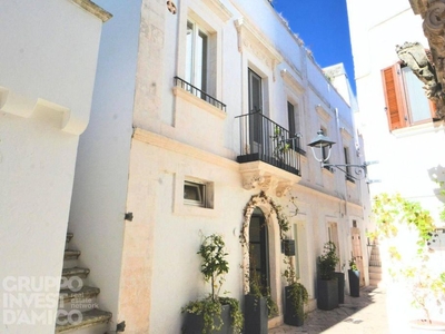 Prestigiosa casa in vendita Via Morelli, Locorotondo, Bari, Puglia