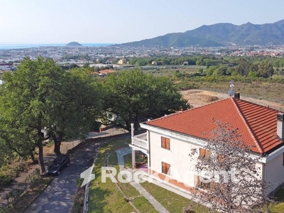 Prestigiosa villa di 354 mq in vendita, Via Vicinale Vecchia per Peagna, Albenga, Savona, Liguria