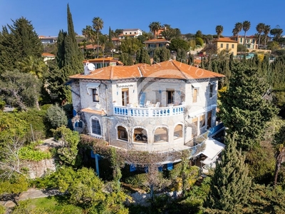 Prestigiosa villa di 500 mq in vendita Bordighera, Italia