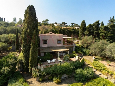 Prestigious Panoramic Villa In Porto Santo Stefano