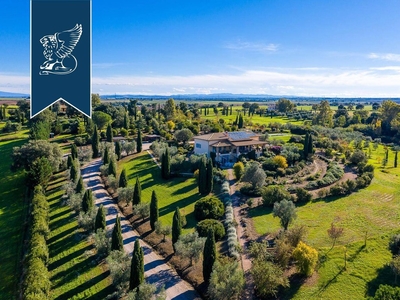 Prestigious Villa With A Pool In The Province Of Viterbo