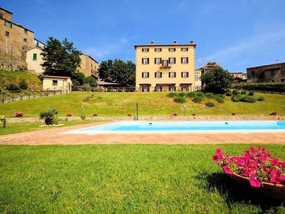 Residence In Stile Rustico Toscano Con Piscina E Vista Panoramica In Vendita A Roccastrada, Roccated