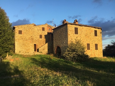 Restored 17th C. Farm With Vineyard And Olive Grove