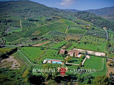 Tuscany Country House For Sale Just 30 Km From Florence