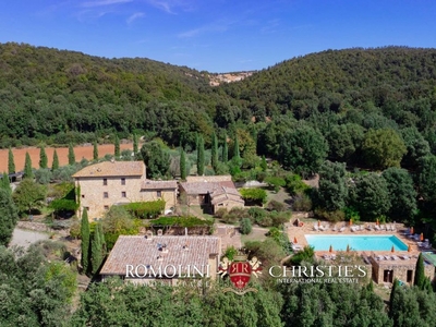 Tuscany Restored Hamlet With Pool For Sale In Val D'elsa