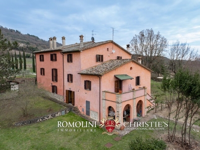 Umbria Restored Farmhouse, Agriturismo For Sale In Montone