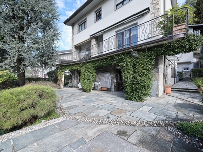 Villa a Como in Via Pestalozzi, Cardina
