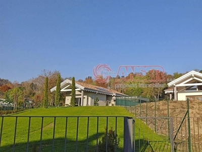 Villa di 375 mq in vendita Sirtori, Italia