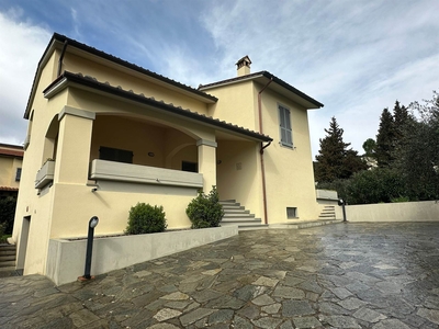 Villa in affitto a Sesto Fiorentino Firenze Querceto