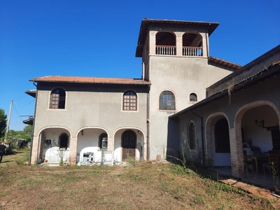 Villa In Vendita A Casciana Terme Lari(pi) In Da Ristrutturare Composto Da 20vani