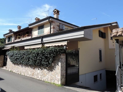 Villa in vendita a Guidonia Montecelio Roma Villanova