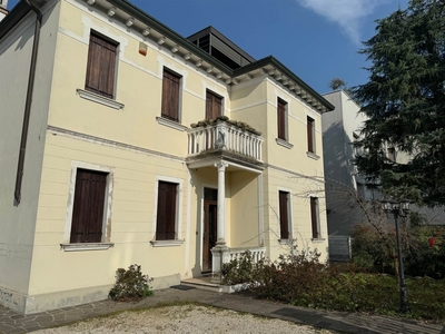 Villa in vendita a Venezia Carpenedo