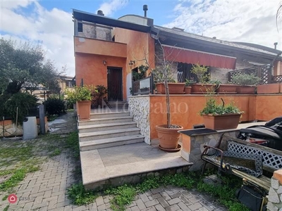 Villa in Vendita in Via Ugo Rellini a Roma