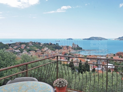 Villa With Stunning Sea View Located A Short Distance From Lerici