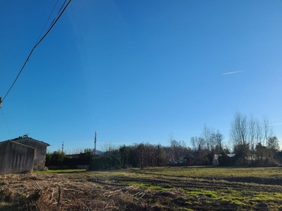 Villetta Bifamiliare In Vendita A Pietrasanta(lu) In Da Ristrutturare Composto Da 5vani