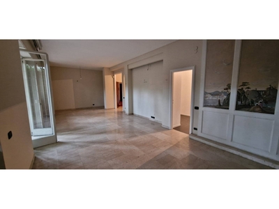 Appartamento con terrazzo, Roma camilluccia