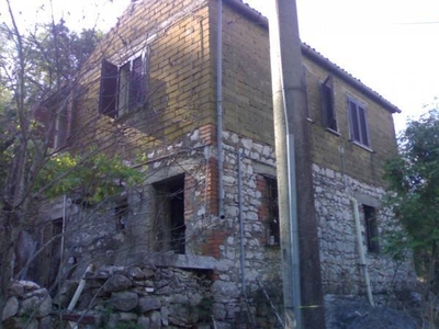 Rustico casale in vendita a Vallecorsa Frosinone