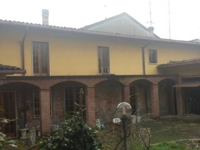 Villa in vendita a Castel San Giovanni Piacenza
