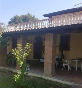 Accogliente casa a Vitorchiano con barbecue, terrazza e piscina