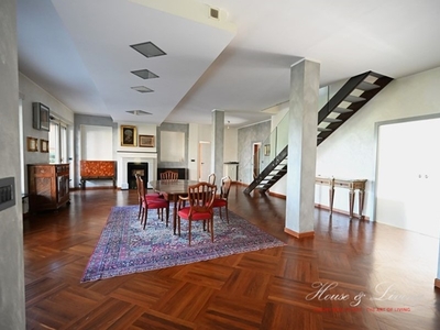 Appartamento in Vendita a Torino, 1'290'000€, 390 m²
