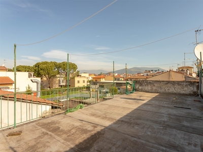 Appartamento indipendente in vendita a Campi Bisenzio Firenze Santa Maria