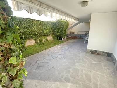Casa indipendente con giardino, Castelnuovo Magra molicciara