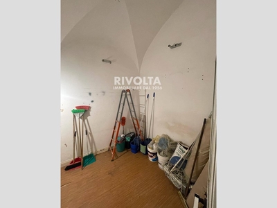 Immobile commerciale in Affitto a Roma, zona Centro Storico, 900€, 15 m²