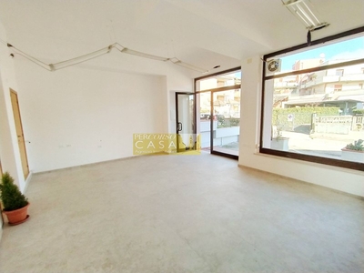 Immobile commerciale in Affitto a Teramo, zona Piano Della Lenta, 400€, 35 m²