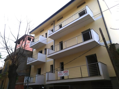 Palazzo in vendita a Reggio Calabria Pentimele