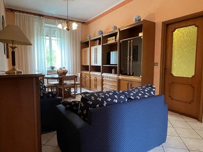 Quadrilocale in Affitto a Torino, zona Vanchiglietta, 610€, 95 m², arredato