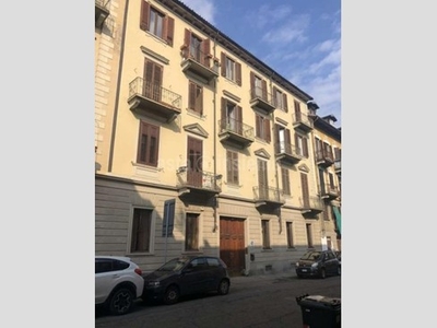 Trilocale in Vendita a Torino, 47'000€, 69 m²