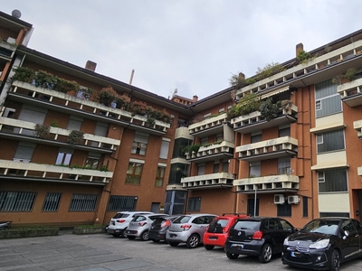 Trilocale in vendita, Bergamo colognola