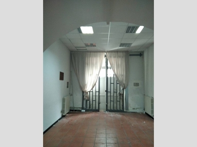 Ufficio in Affitto a Teramo, zona Centro, 700€, 65 m²