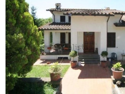 Casa indipendente in vendita a Monteleone d'Orvieto, Via Sandro Pertini 6