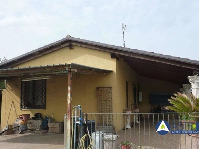 Villa in vendita a Fabrica di Roma
