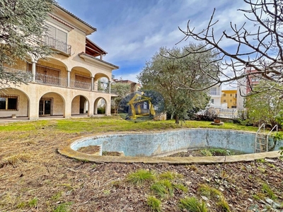 Villa plurifamiliare via Fratelli Bandiera, Putignano