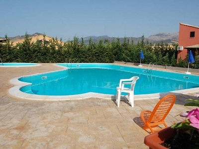 Villa Siragusa con piscina condominiale