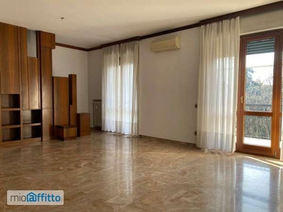 Appartamento arredato con terrazzo Baggio, forze armate, quinto romano