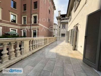 Appartamento arredato con terrazzo Centro storico, brera