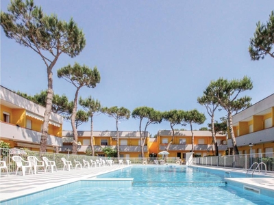 Appartamento con terrazza, piscina e giardino + spiaggia nelle vicinanze
