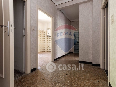Appartamento in Vendita in Via Al Torrente Molinassi 3 a Genova