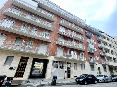Appartamento in Vendita in Via Caltanissetta 8 a Torino