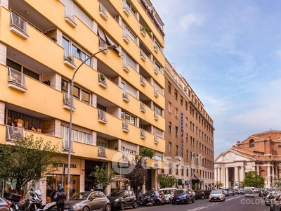Appartamento in Vendita in Via Domenico Chelini 33 a Roma
