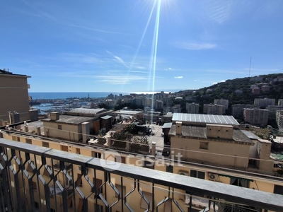 Appartamento in Vendita in Via Giovanni Casartelli a Genova