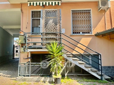 Appartamento in Vendita in Via Giovanni Terruggia 17 a Milano