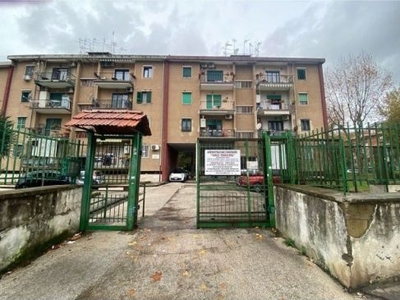 Appartamento in Vendita in Via Giustiniano a Napoli