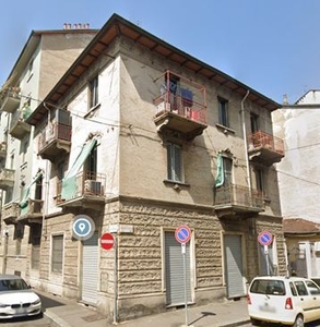 Appartamento in Vendita in Via Graziadio Ascoli 7 a Torino