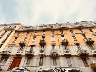 Appartamento in Vendita in Via Lodovico Castelvetro 14 a Milano